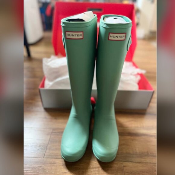 Hunter Original Tour Tall Rainboots *Brand New, Never Worn* - Picture 5 of 7